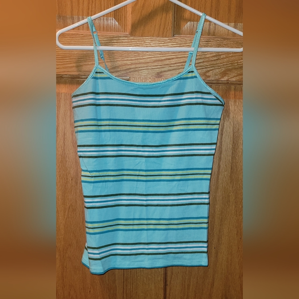 NWOT SO Colorful Camisole 16 Tank Tops Collection Medium WOMENS ALL Built In BRA - Picture 13 of 16